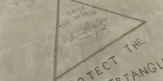 Cornish artists create sand murals protest