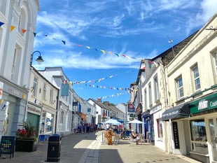 Woolly story about ancient bridge in market town