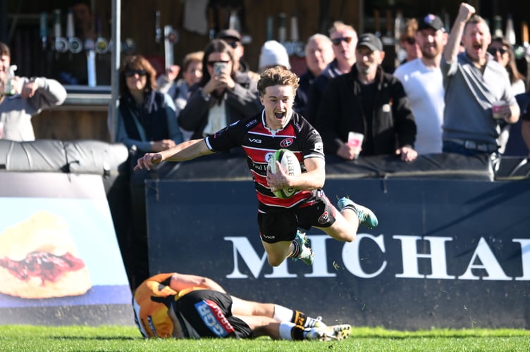 Kiwi Charlie Poynton marked his debut with the final try.  